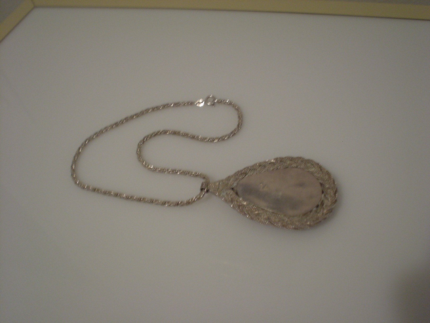 back of pendant